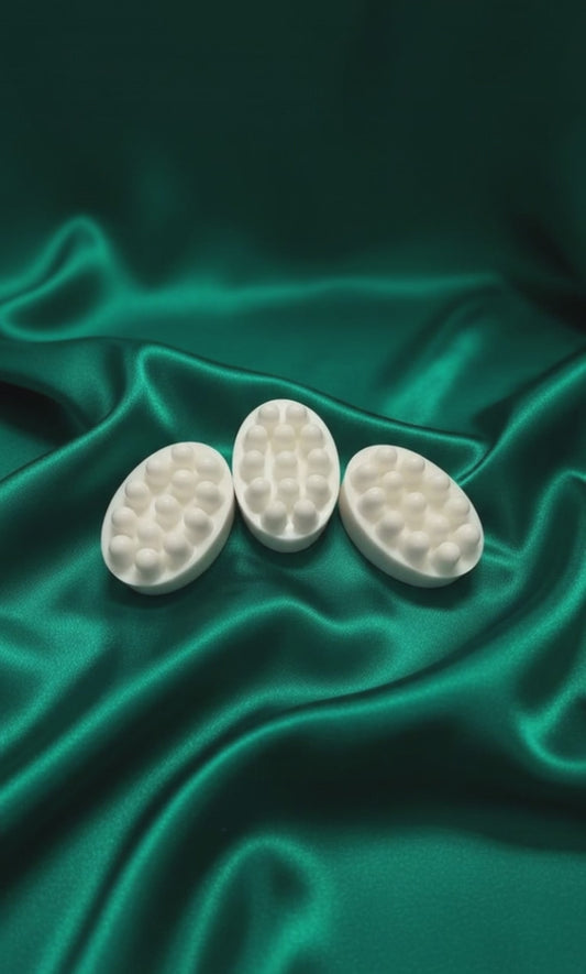 🌾 Taliah Cream Silk Buttermilk Soap Bar

(Scented with Oatmeal Milk & Honey)